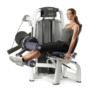 Maquina leg curl. Entrenamiento con pesas